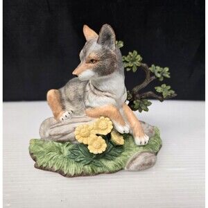 Vintage Lenox Handcrafted Porcelain Figurine Peaceful Afternoon Coyote 1998